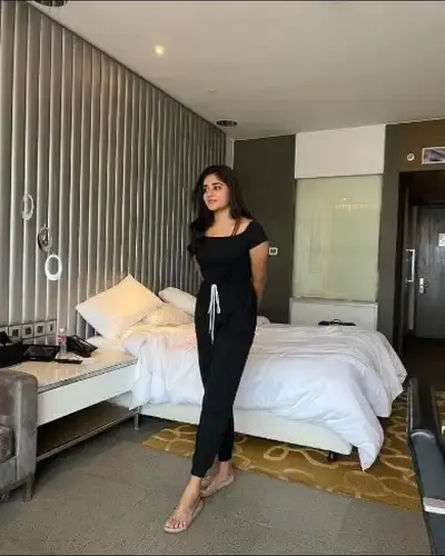 Call Girls Service in Sheo